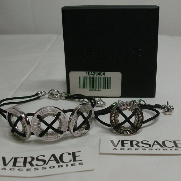 VERSACE ITALY MEDUSA SILVER TOKEN CHOKER NECKLACE & BRACELET SET LEATHER - Picture 1 of 15